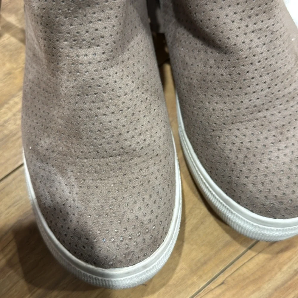 Girl’s Brown & glitter Slip-On ankle boots size 2